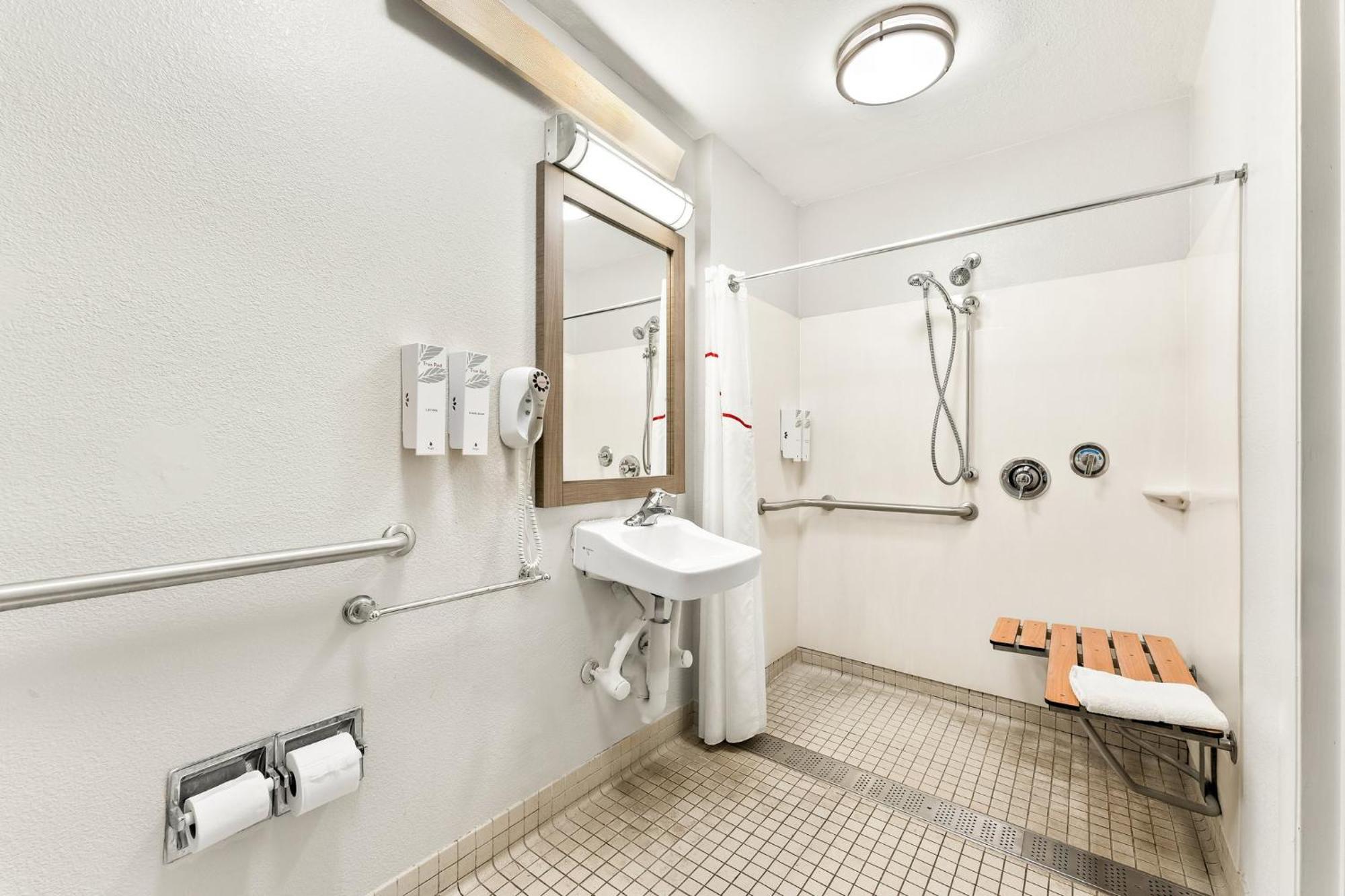 Red Roof Inn Allentown Airport Экстерьер фото